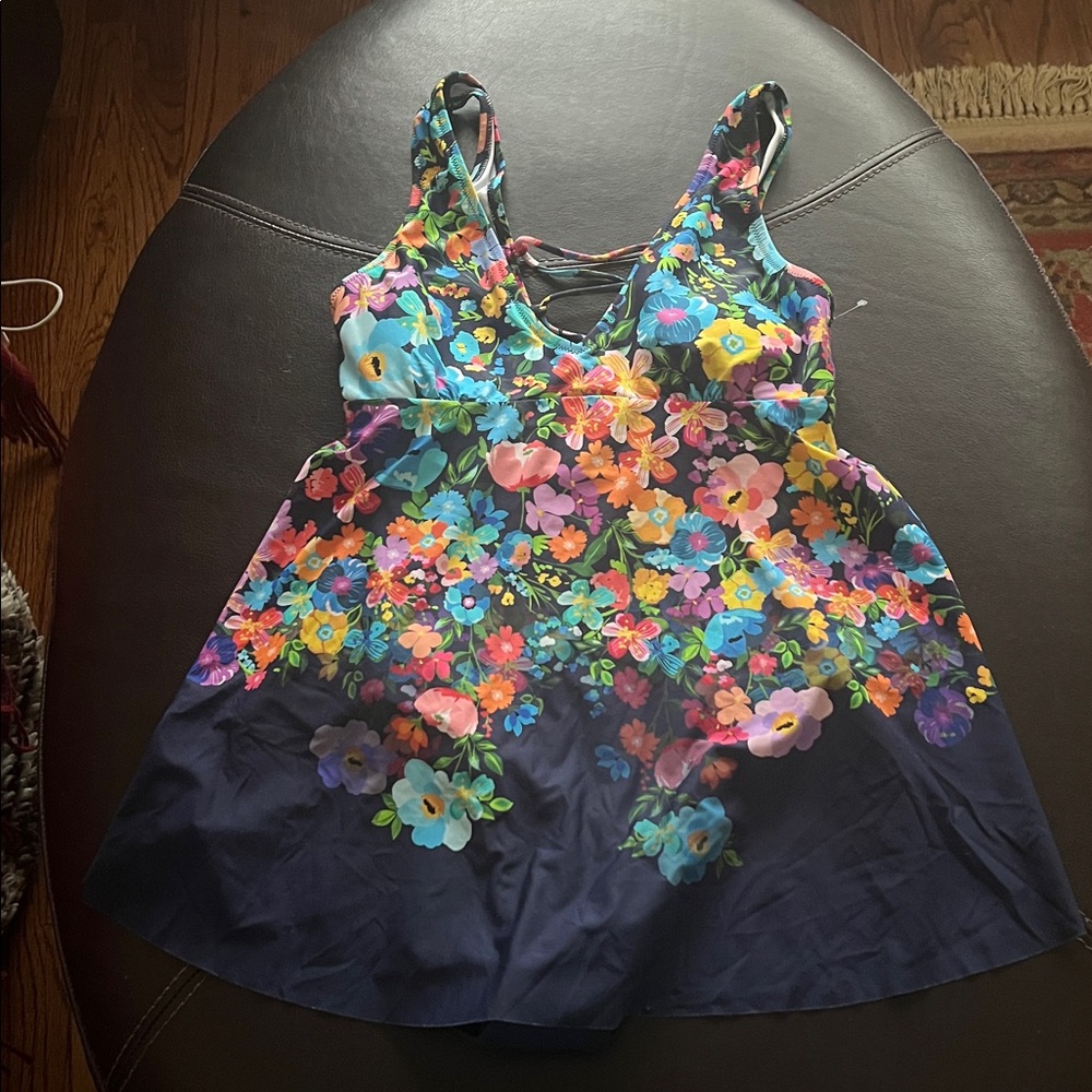 Johnny Was back tie one piece swimsuit - Picture 4 of 10